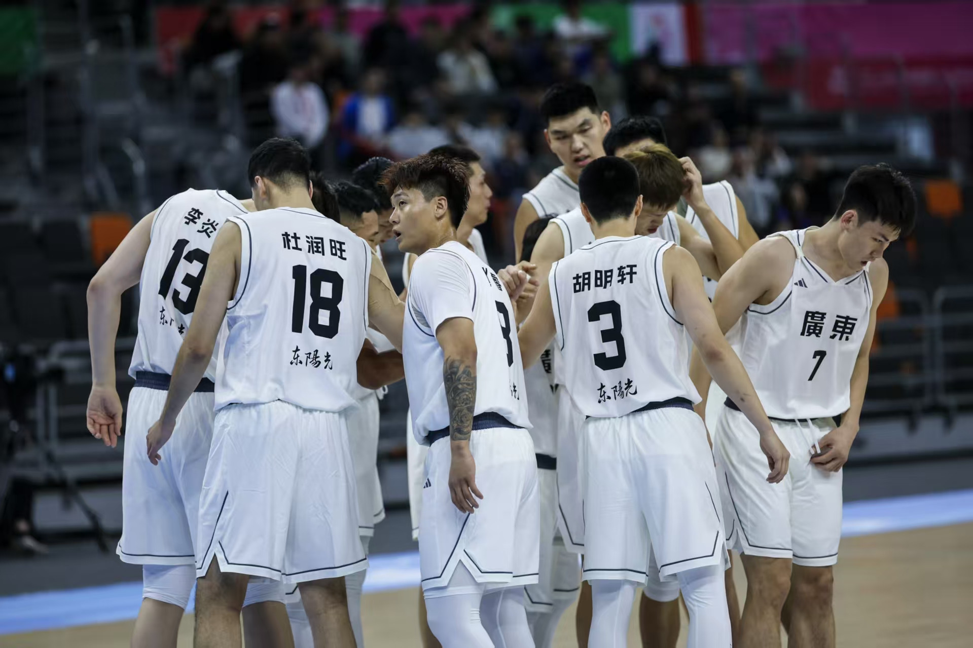 浙江两队如果合并组队，全运男篮阵容完全不输广东，可惜两队拆散