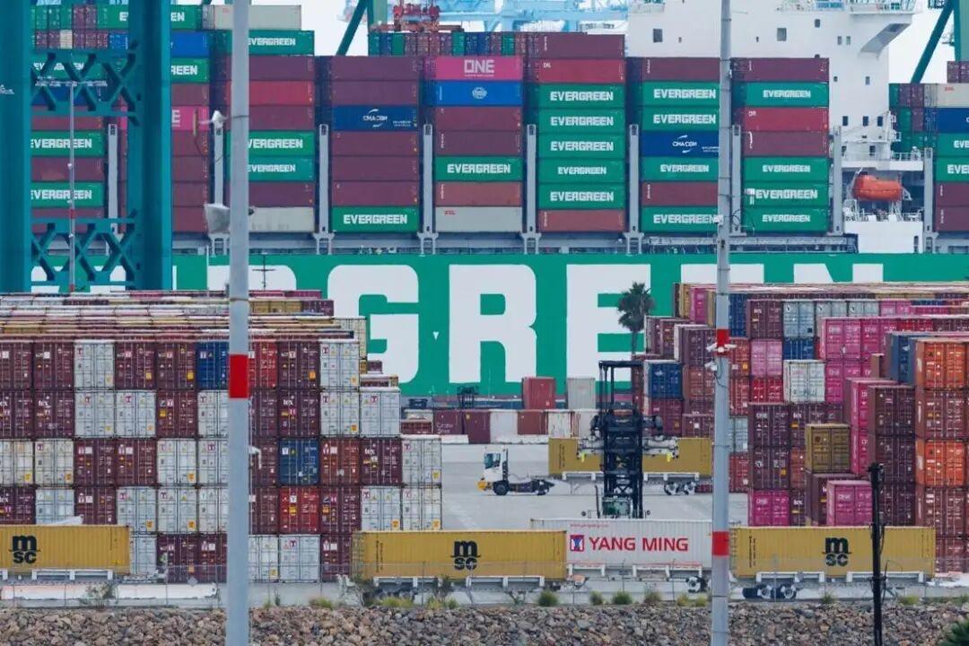 美国和瑞士基本达成协议，将输美瑞士商品的关税从39%降至15%，结束持续一个月的