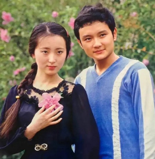 2007年，“林黛玉”陈晓旭因病去世。这时，有人想让“贾宝玉”欧阳奋强来送“林黛