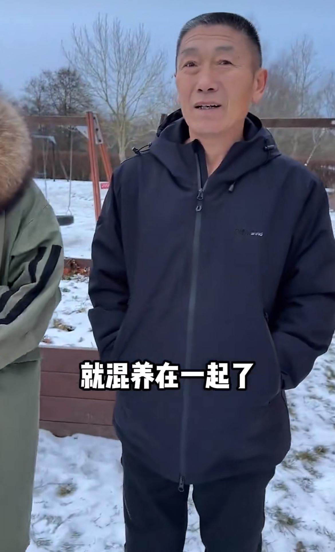 华人介绍丹麦的教育，3-6岁的孩子混养在一起，可以大孩带动小孩，没有文化课，重视