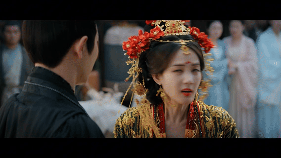 李一桐内娱第一个卡帧演员李一桐演活了宋一梦的“双重灵魂”，被控制时的诡异和自主