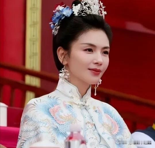 最近刷到当年妈祖选角的故事，越看越有意思。一开始本来定的是林心如，可去庙里