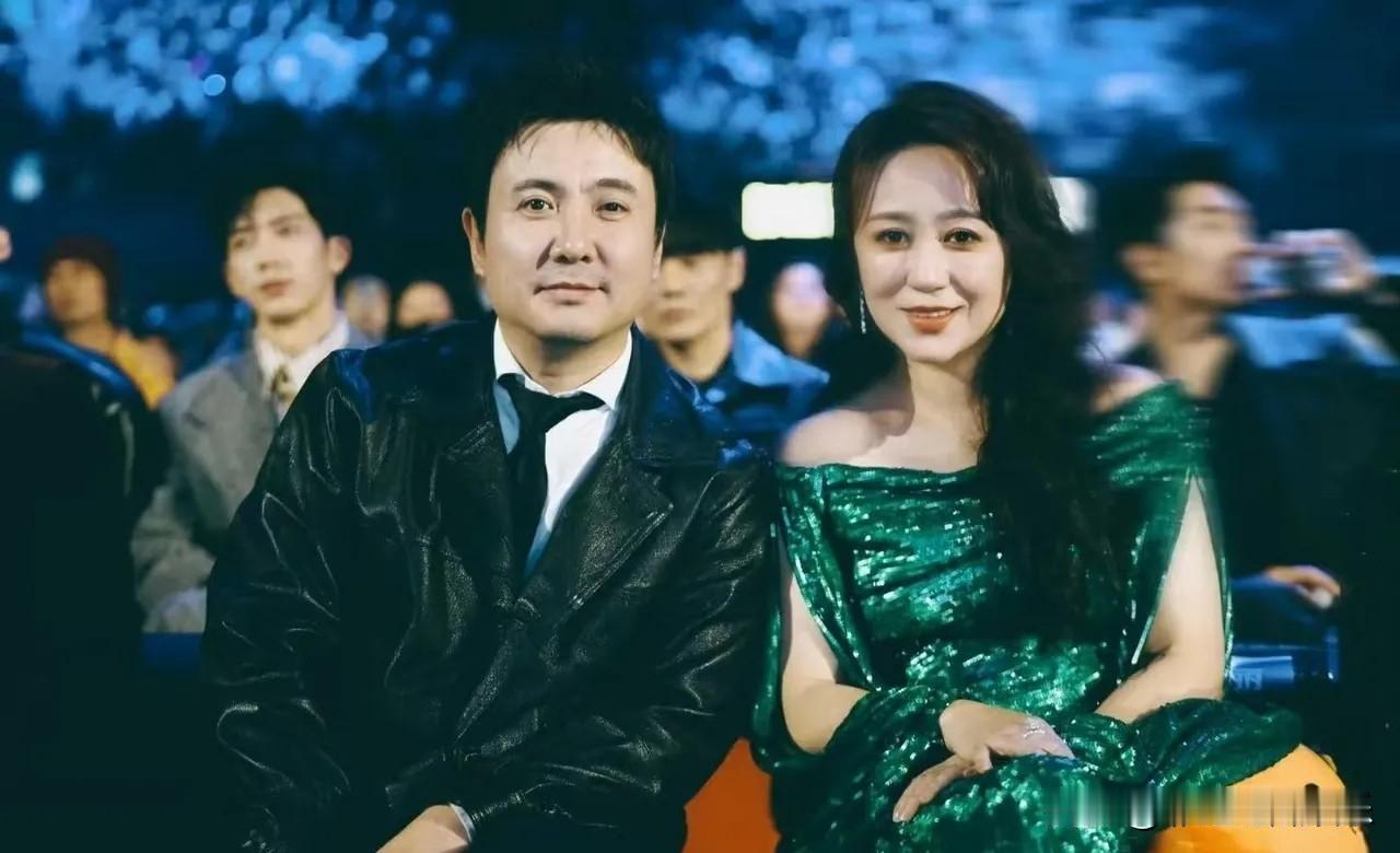 沈腾马丽今年春晚要散伙？听说他们不再合作小品，而是一个演小品一个唱歌，给观众新鲜