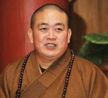 释永信这事已经不是炸裂这么简单了从目前相关媒体发布的消息来看，除了有一些违法犯