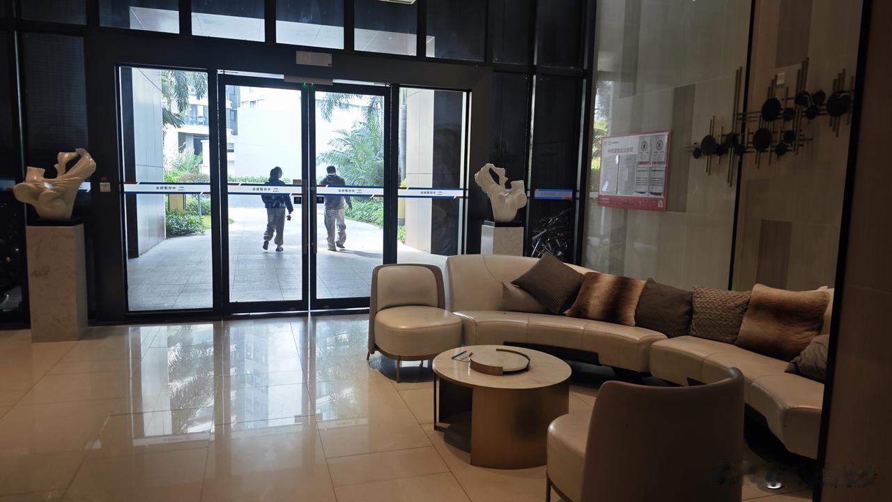 南沙近几年的新楼盘质感跟几年前的楼盘完全不是一个概念，你敢信这几张图竟然是南沙某