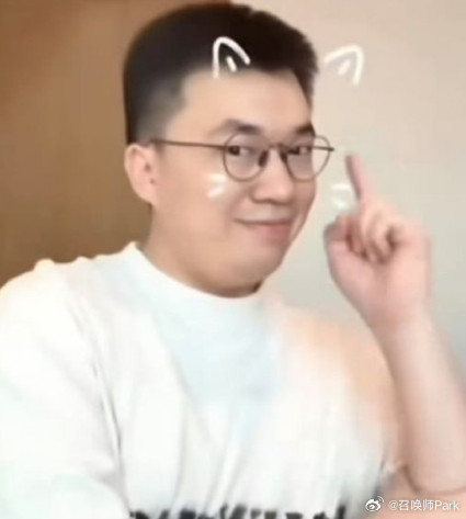 TES打LGD没啥悬念，除了最后一场圣枪哥对决Keshi，第一场WBG对决NIP