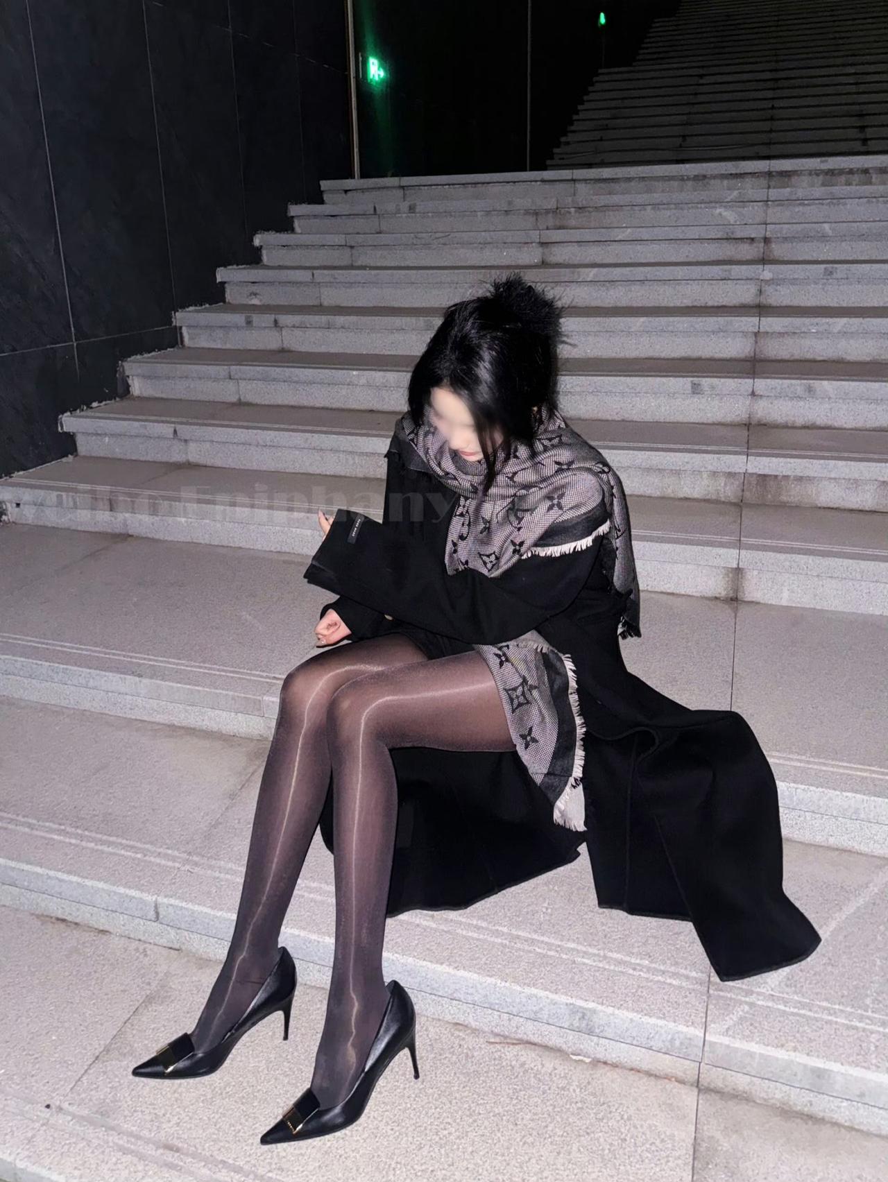 姐姐今天穿雷神