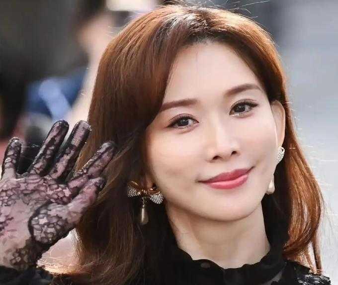 全网清零后林志玲近况曝光，家暴传闻真相大白林志玲“被日本丈夫打伤”的图传了又传