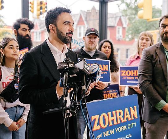 【热点评述】特朗普将在白宫椭圆形办公室会见纽约市市长当选人马姆达尼，特朗普罕见地