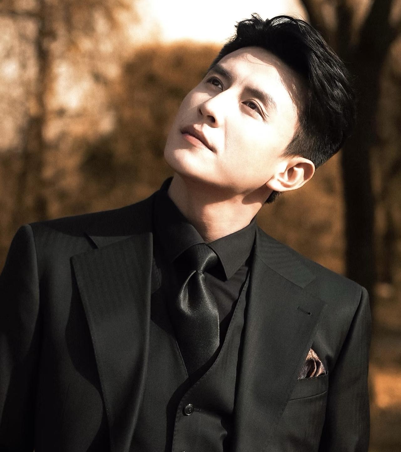 我有一种预感，短剧这碗饭，刘萧旭可能吃不不了多久了，不是因为演技不行了，