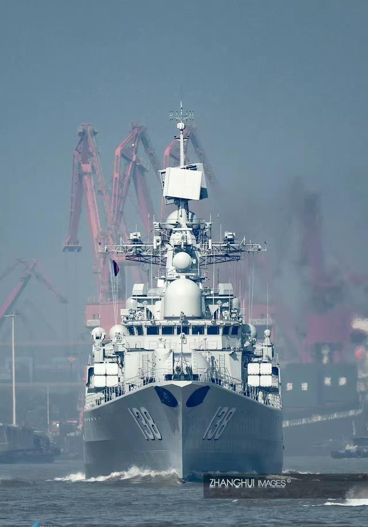 俄罗斯驱逐舰在中国获得新生当年从俄罗斯买回来的“现代级”驱逐舰，现在被咱们彻