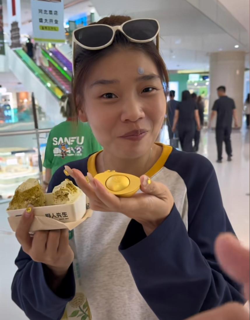 谢清帅一家发视频，套好口供却露馅了！谢清帅率先发布视频，声称母亲患有抑郁