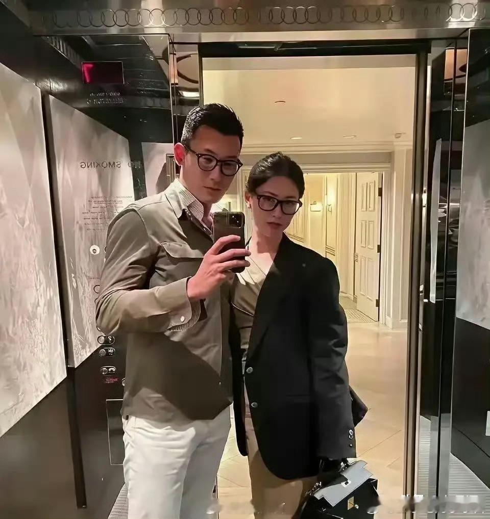 朱珠的老公，这颜值放到娱乐圈里也绝对算顶级了，感觉她真的挺有福气。