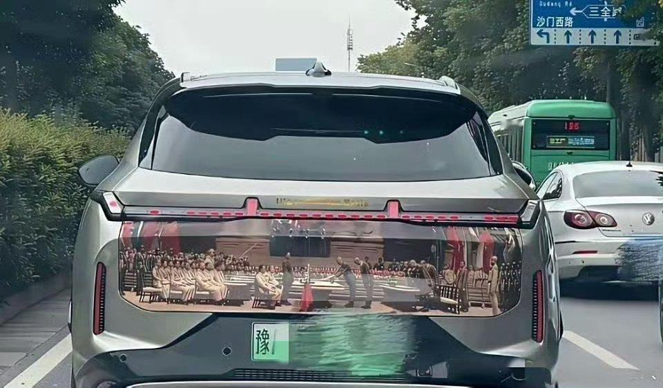 家人们，这样贴车膜，到底合不合适啊？