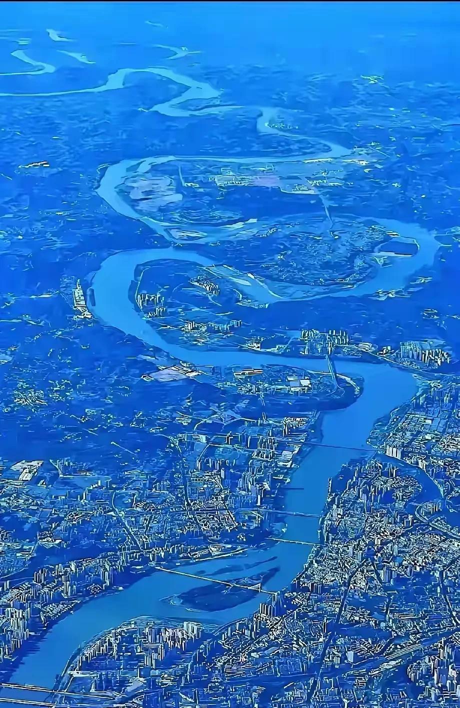四川第三城，川东最大城市，虽然目前经济增长稍显缓慢，但未来可期，潜力十足，因为不