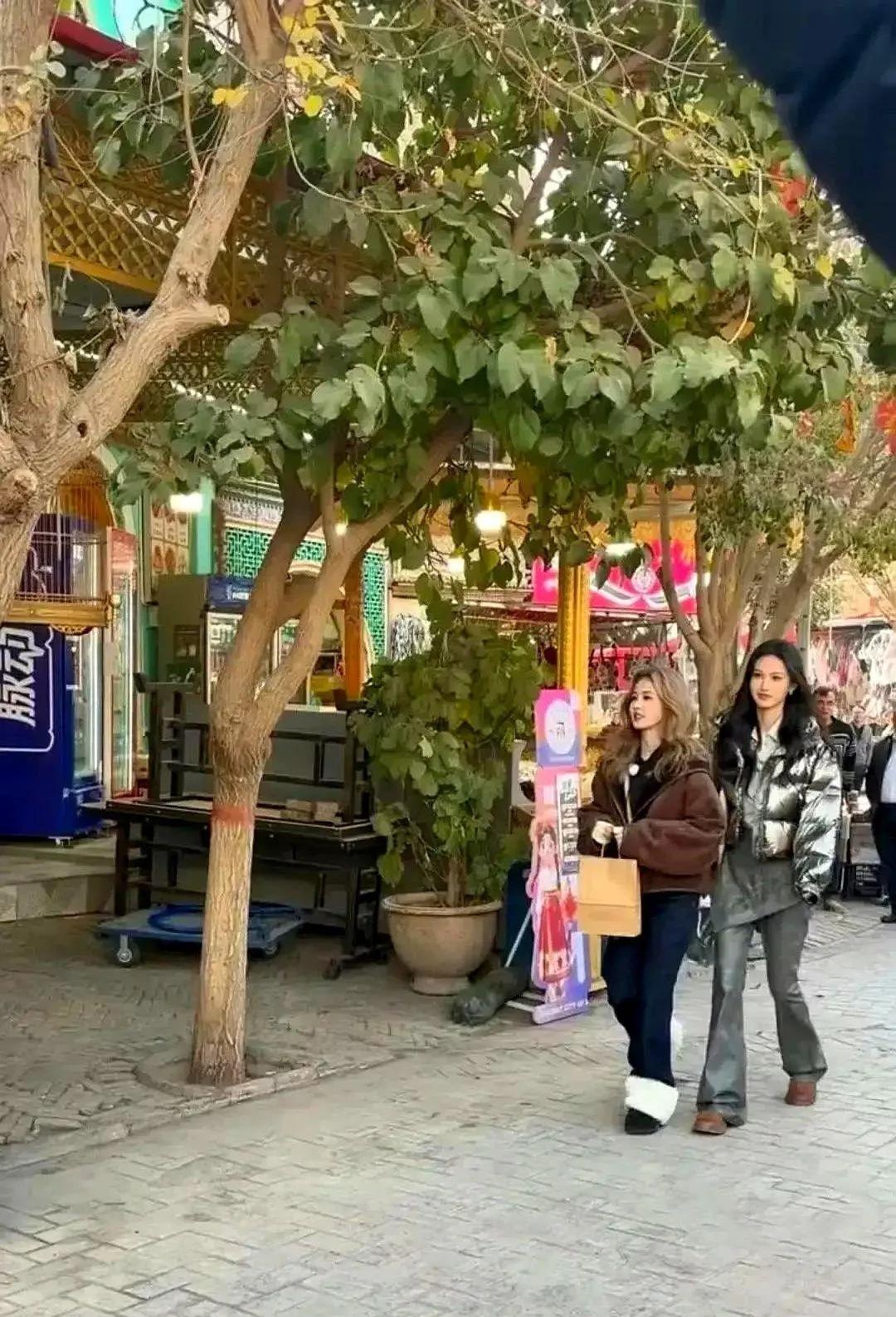 身高165cm的白鹿，居然靠“矮”杀出了一条血路？这事儿太有意思了。在内娱这