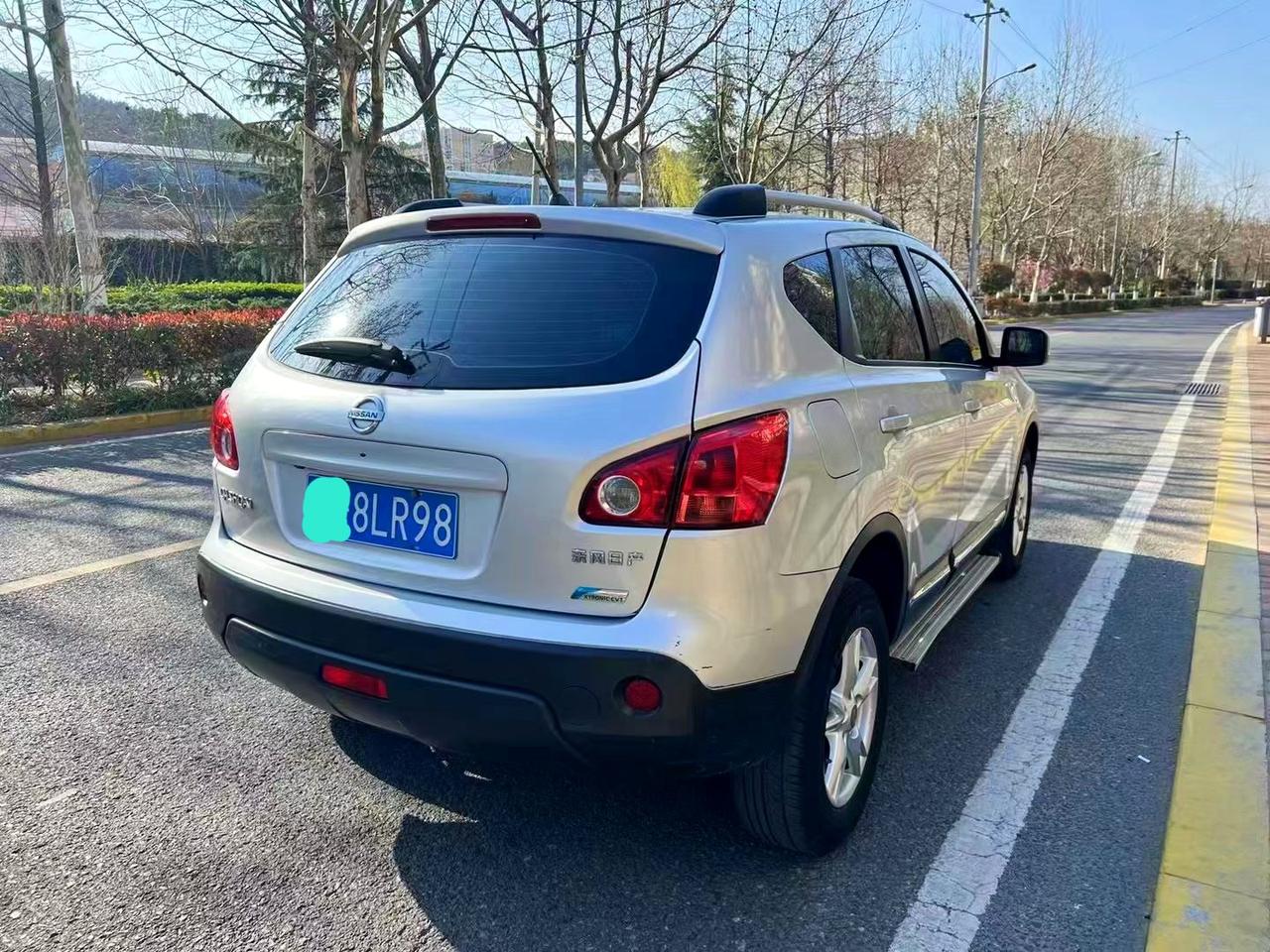 你们还记得这台车吗？这是日产逍客，还是日产骊威呢？其实无论是日产逍客还是日产骊威