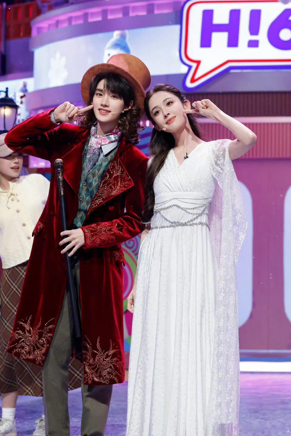 你好星期六初雪搭子大乱斗，娜扎化身小雪13年后限时返场，这么多年了真的一点没变啊