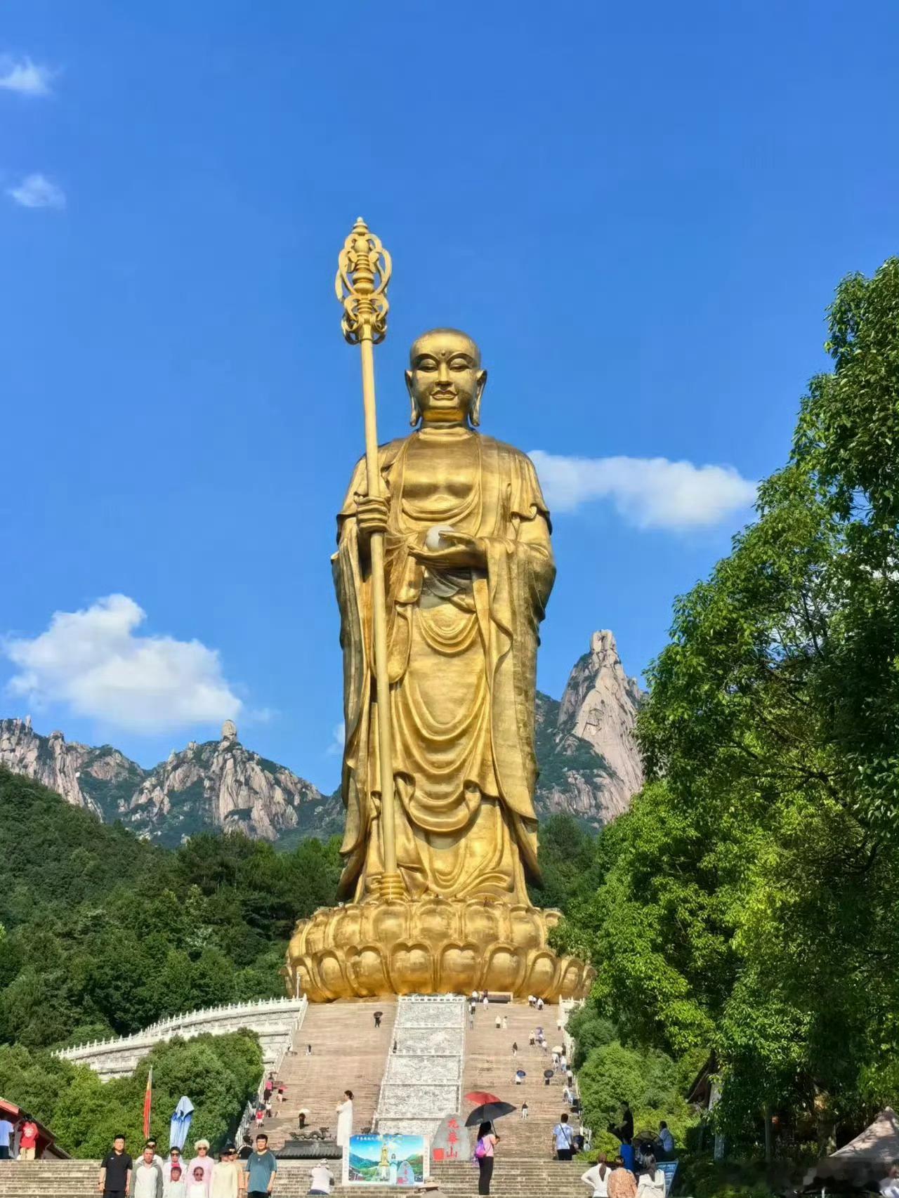 赴千里人间，只为与你相见，九华山地藏王菩萨，愿所求皆所愿🙏见者好运​​​