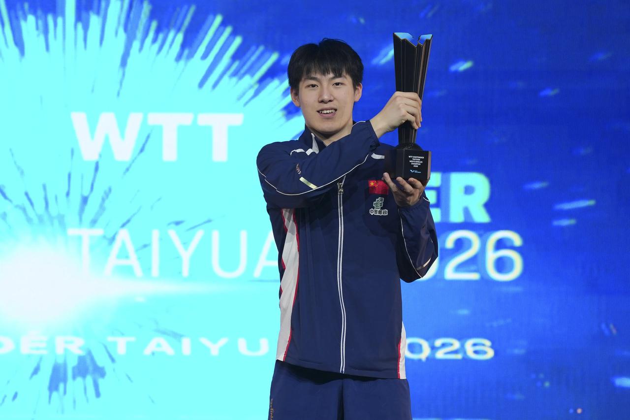 温瑞博说实话了，之所以拿到太原站男单冠军，完全是想为自己争一口气，伦敦世乒赛