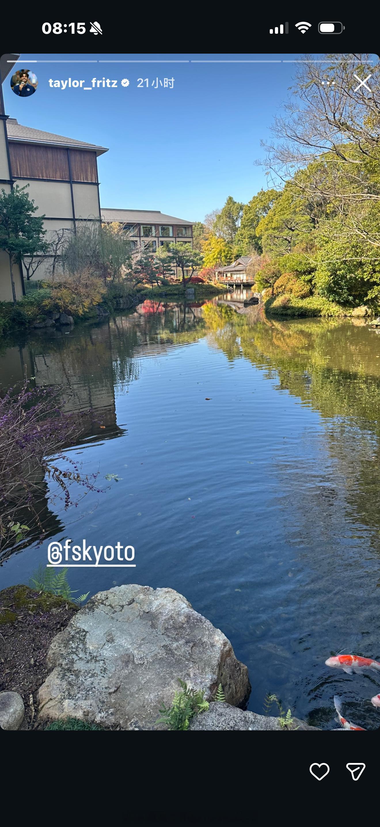 弗里茨依旧在日本度假，好多人。