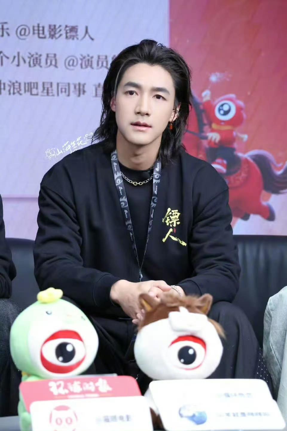 谁看了不说一句，白菊彻底逆袭成“白局”了！从当年跟着师父的小巡山员，一路成长为独