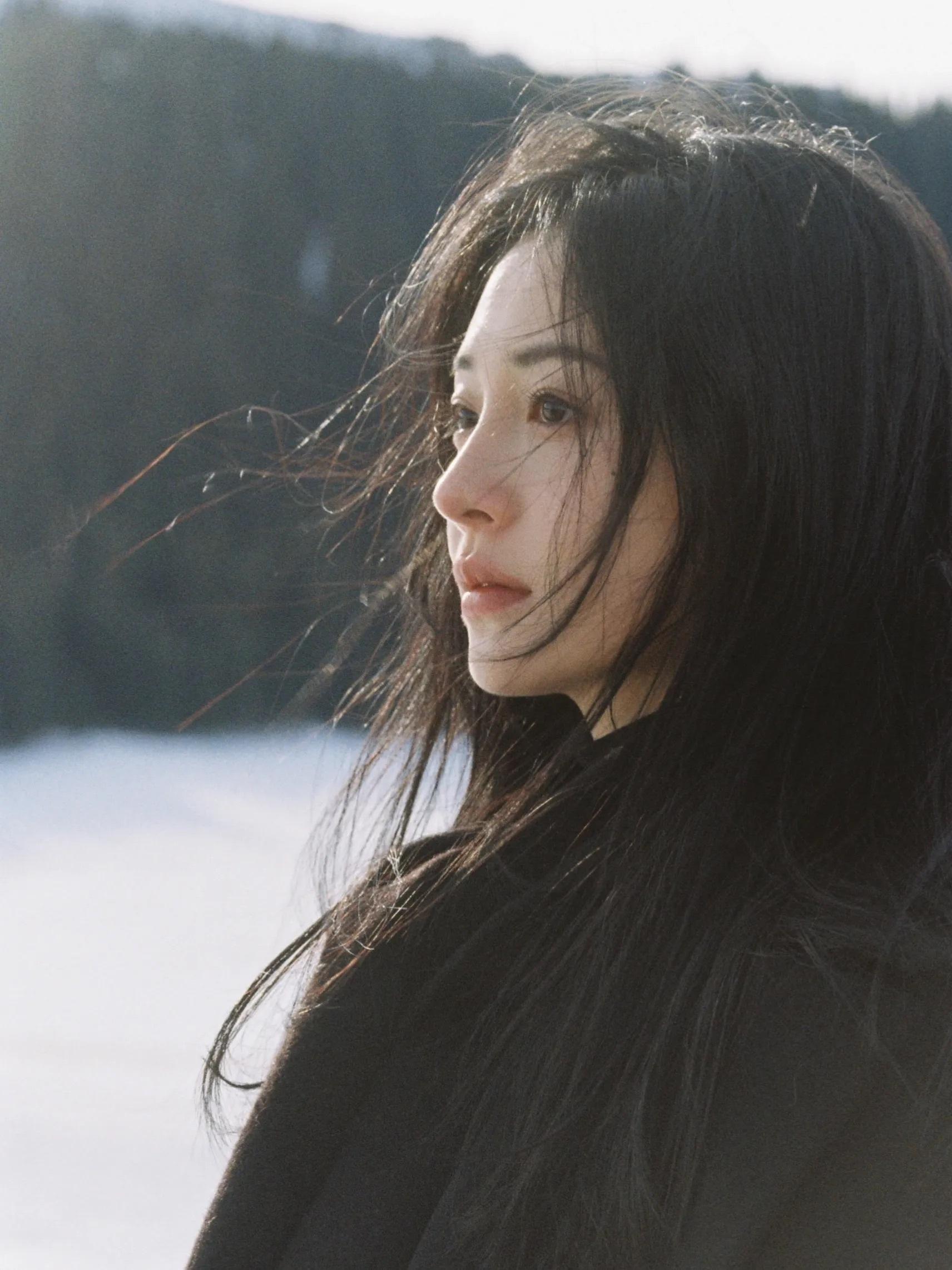 原来这两套一个摄影师～​​​