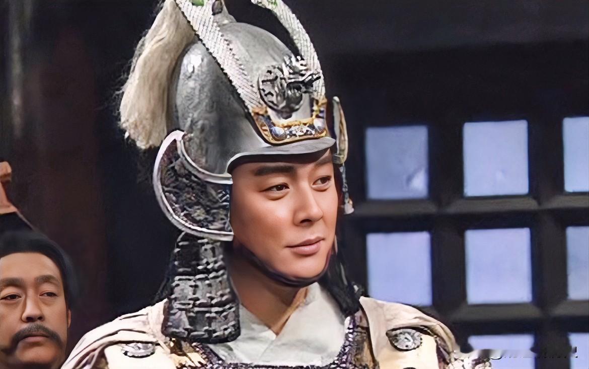 孙权夺取江夏之后，周瑜就是江夏太守；赤壁之战后，东吴攻克南郡，周瑜就变成了南郡太