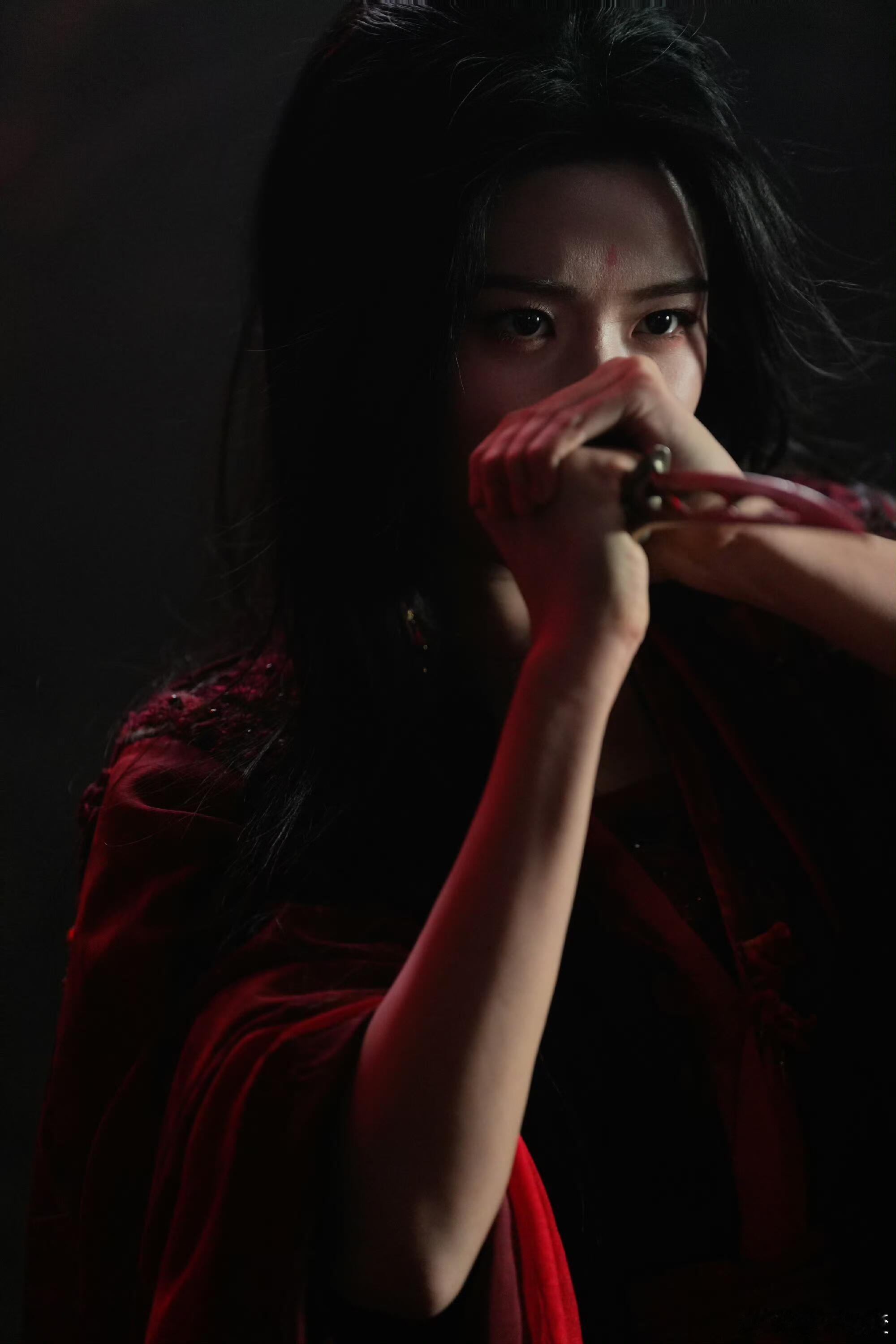 卢昱晓好喜欢这组红卢昱晓｜​​​