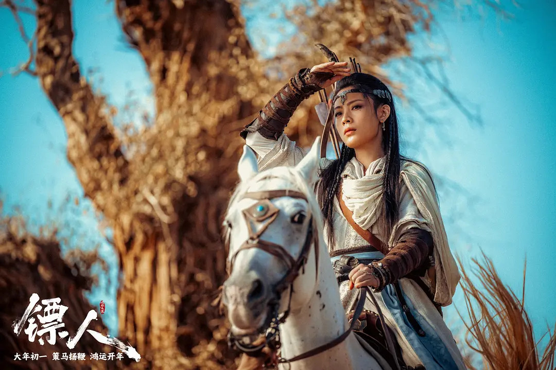 《镖人：风起大漠》：个人评分至少是7.5分，好久没有看到这么纯粹、传统的武侠片了