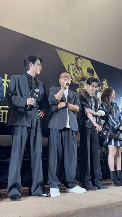 梁家辉喊朱一龙强哥老戏骨的随性趣味。路演现场这一喊笑点十足，也能体会万梓强这个人