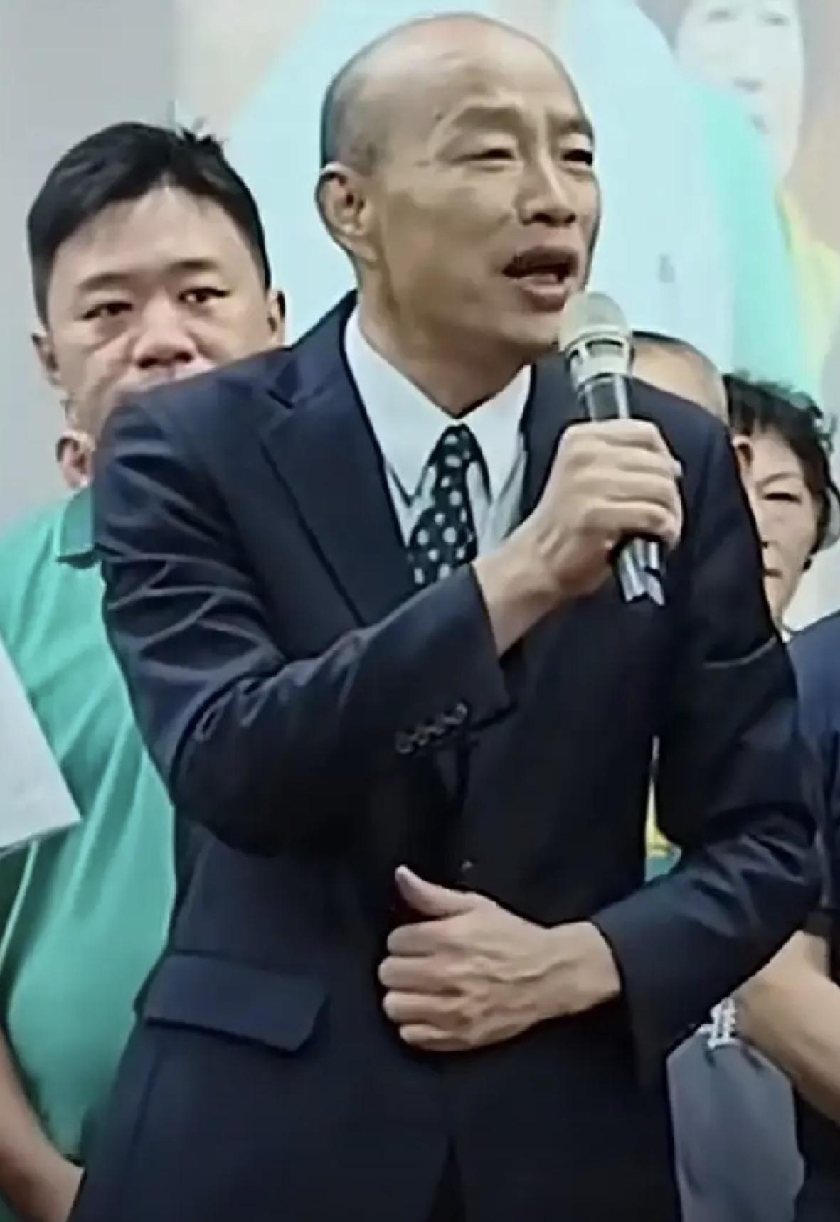 韩国瑜自嘲“精气神被抽光”，这波幽默里藏着多少政治江湖的辛酸？昨晚高雄活动上