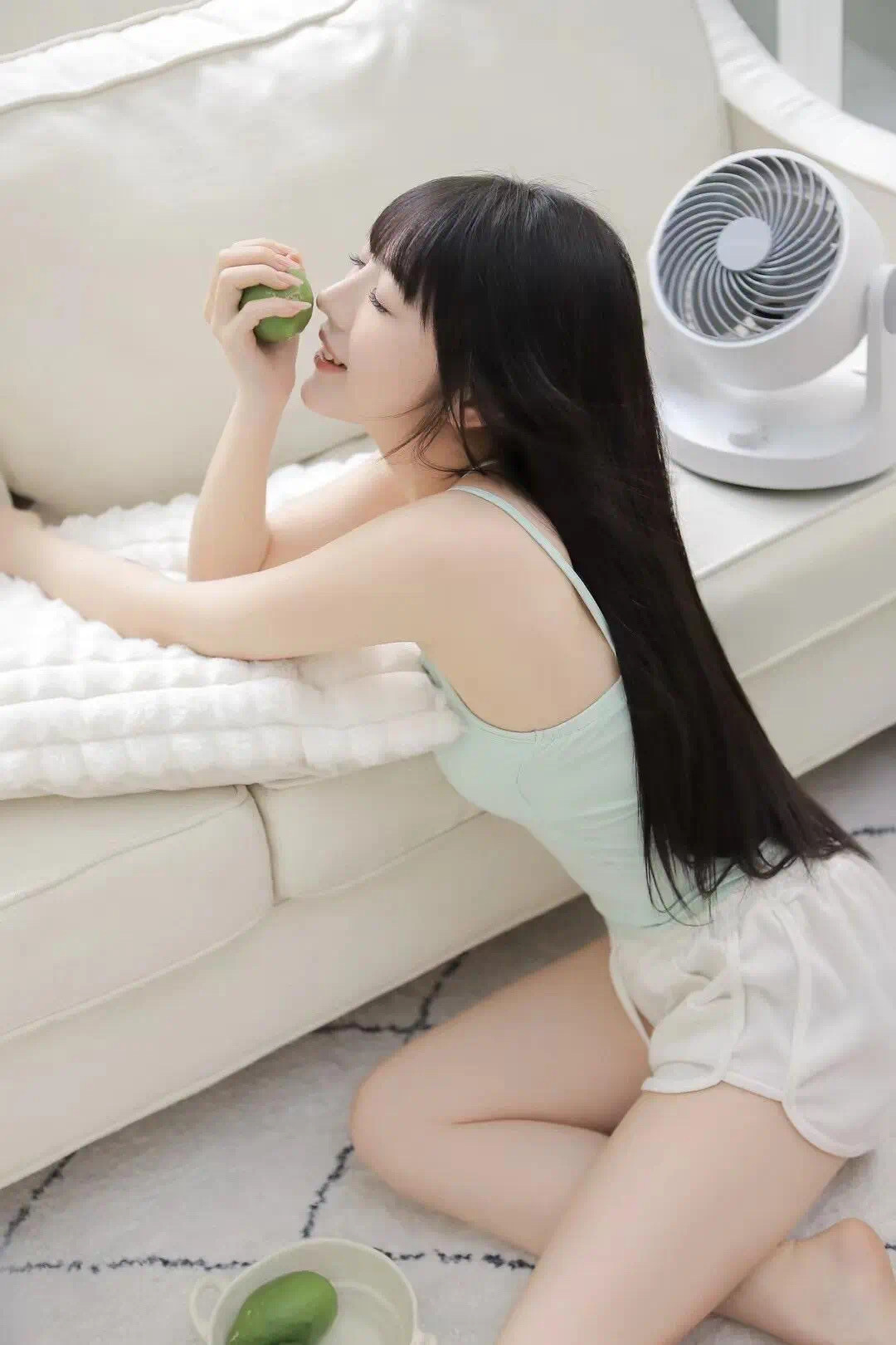 街角的光，不及她万分之一