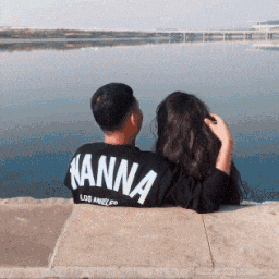 zzd ></p></a> 正文 9,这款裙子最特别的地方其实是在背后的设计上,我们可以