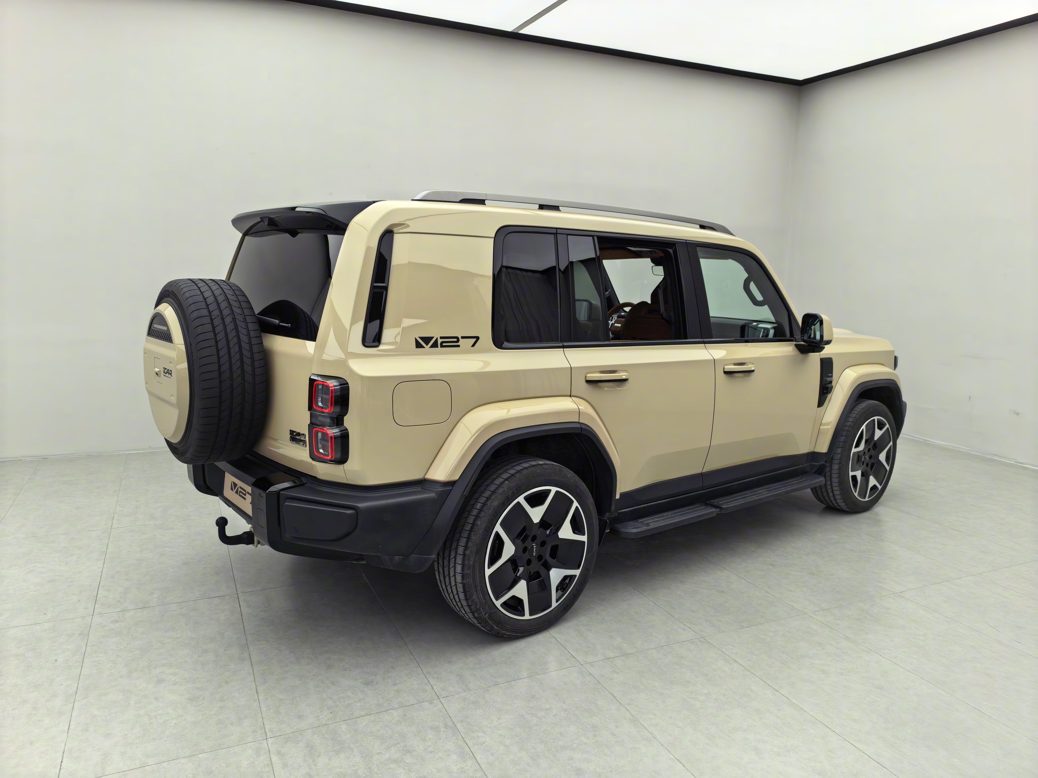 iCARV27增程方盒子，挺好的，就看上市价格了。今儿拍个试车，想看哪些细节？