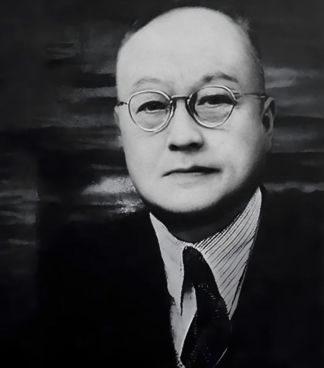 1945年1月30日，蒋介石一纸手令砸下来："撤去徐恩曾本兼各职，永不录用。"第