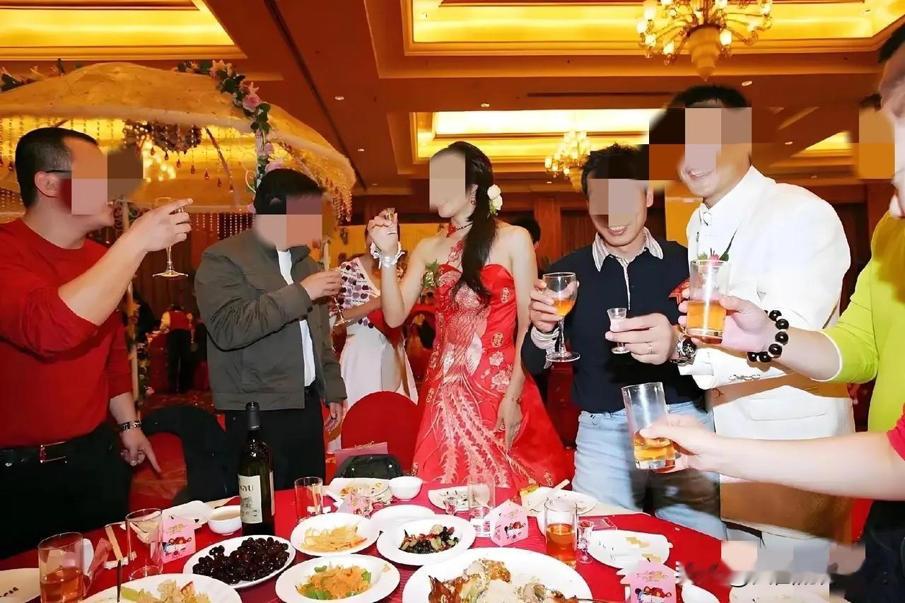 “想钱想疯了？”江西宜春发生一起令人痛心的事件，一名男子邀请60岁的老战友参加儿