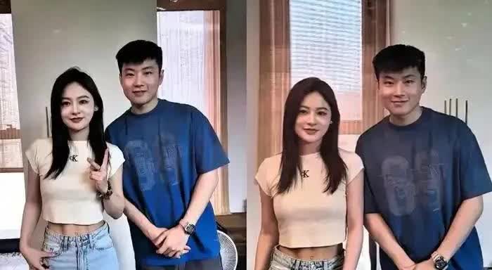 赵公子携女友助力誓灭囧哥北京时间8月8日。2025年斯诺克沙特大师赛拉开帷幕