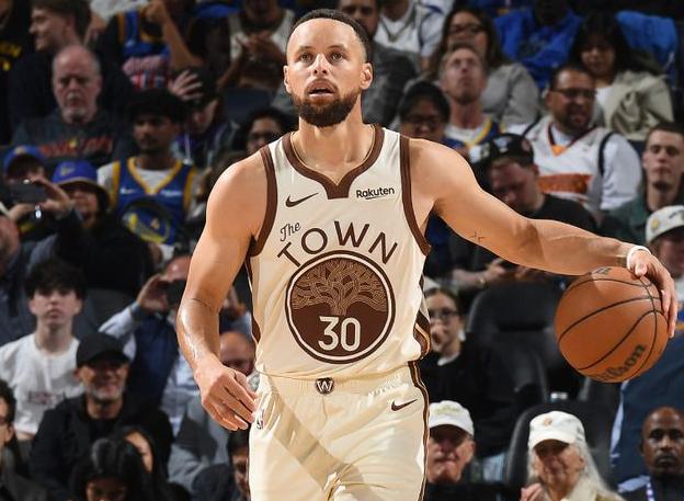 勇士的内线太差了，怎么打开拓者？北京时间4月8日，NBA常规赛迎来勇士与国王