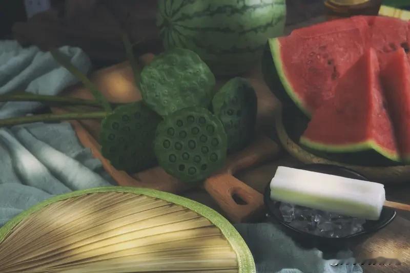 今日入伏，三伏天养脾胃，顺序千万别搞错了！1️⃣疏肝：肝气舒畅，脾胃才不受克