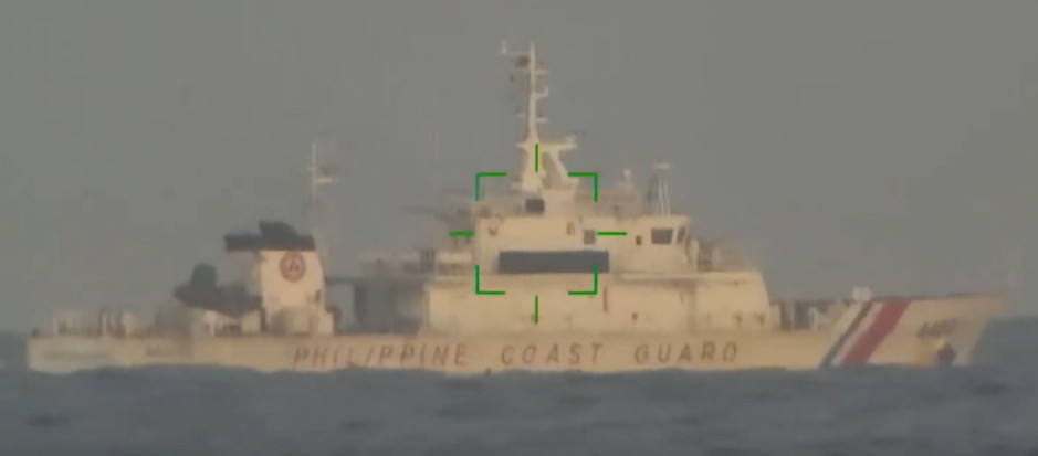 黄岩岛又爆发激烈对峙，菲律宾出动大批舰机，中方舰炮十字线锁定差点开炮！从1月26