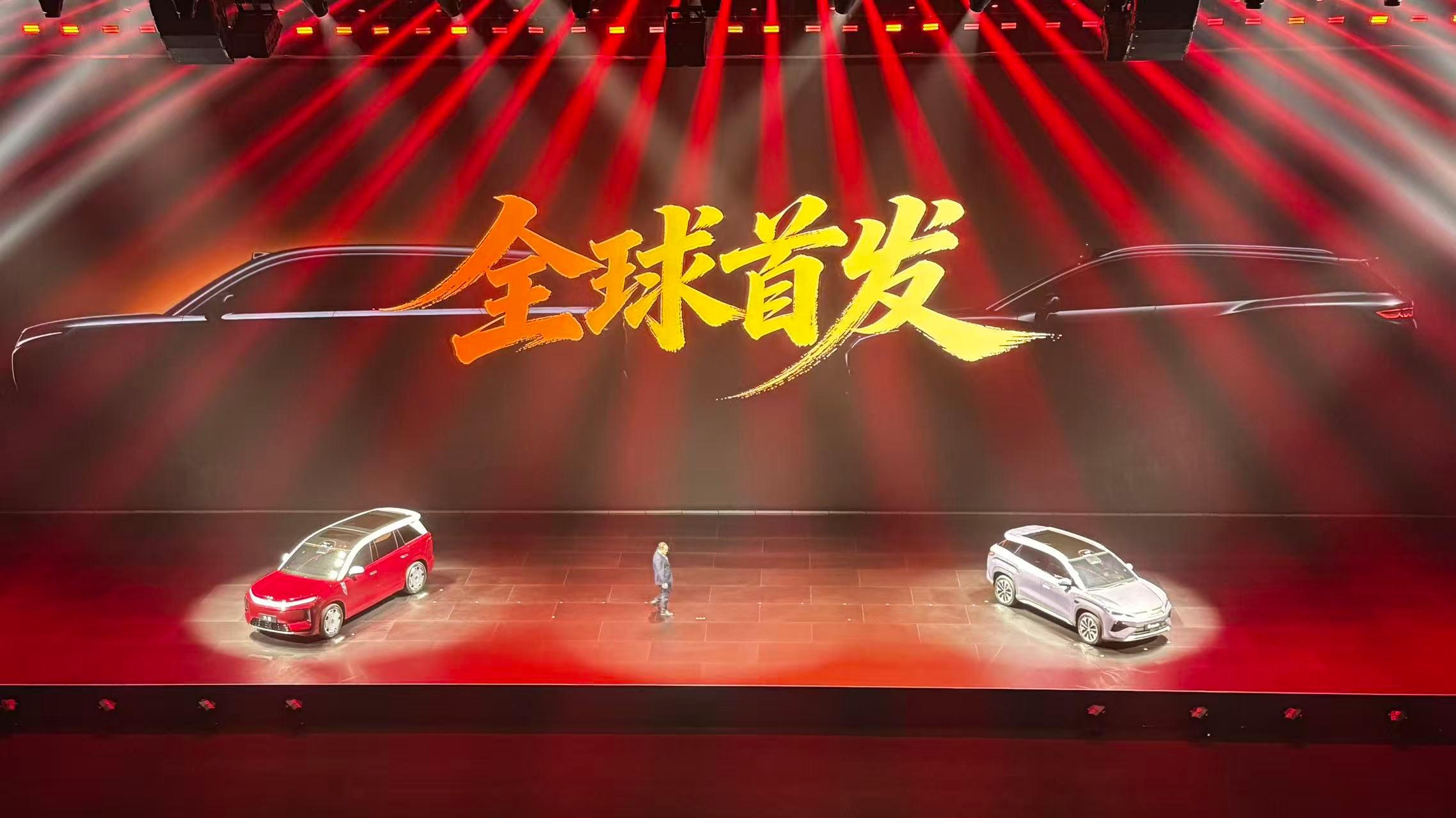 比亚迪发布会比亚迪王朝系列的D级旗舰SUV正式发布：比亚迪大唐，同样搭载了第二