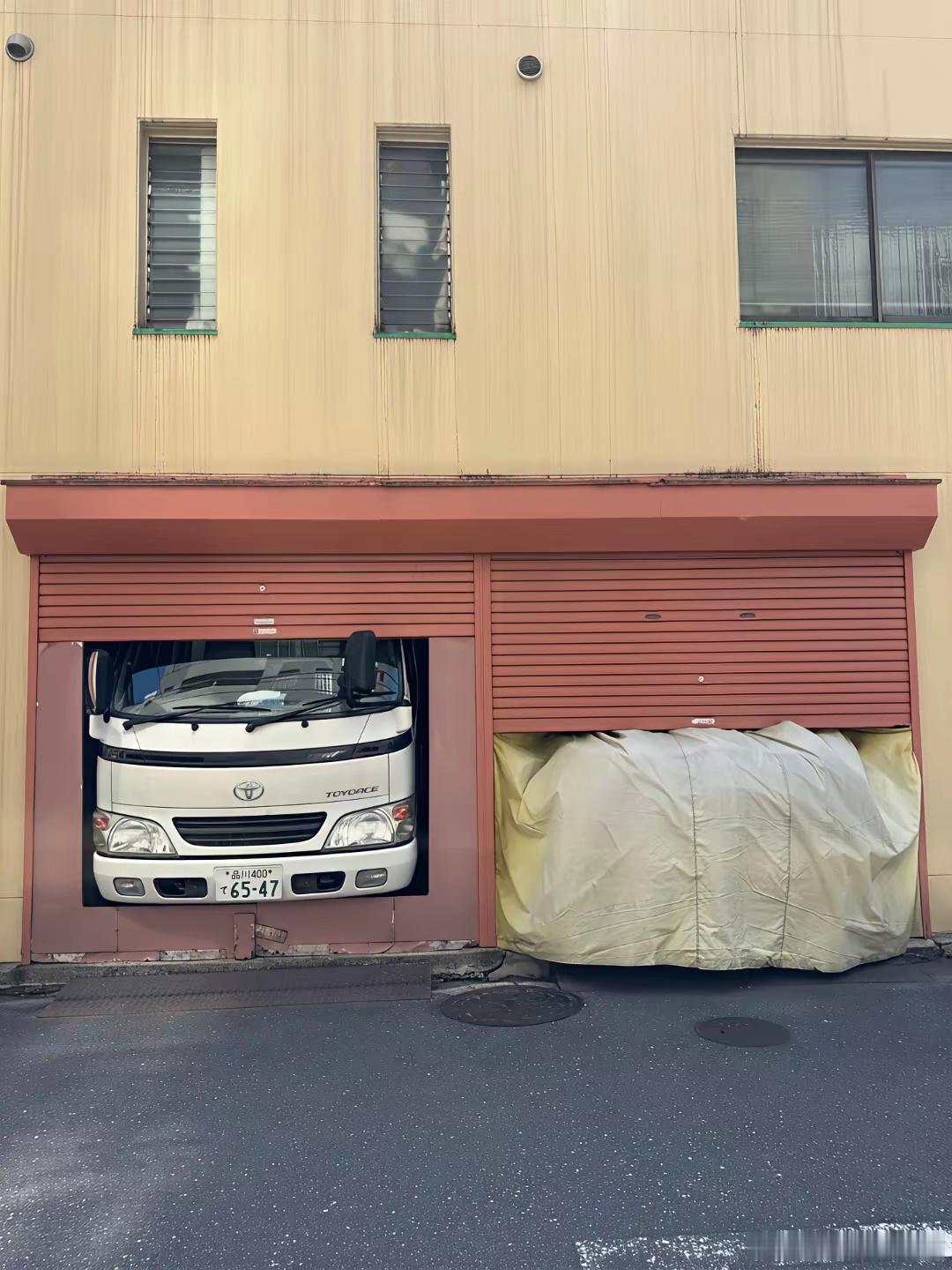 日式停车，把每一寸空间都榨干