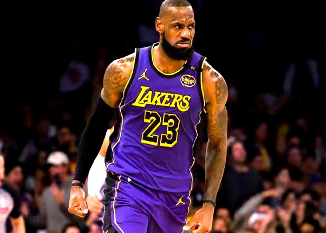 詹姆斯连续1200场的得分上双纪录，悬了。首节就出手1次没得分，这状态看着真