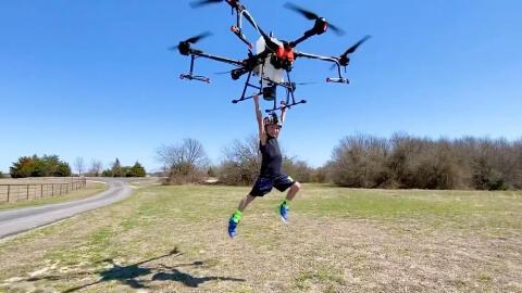 大彊也怒了，直接发公告批评并禁飞！近日，大彊公司在抽查中发现无人机操作手郑某违