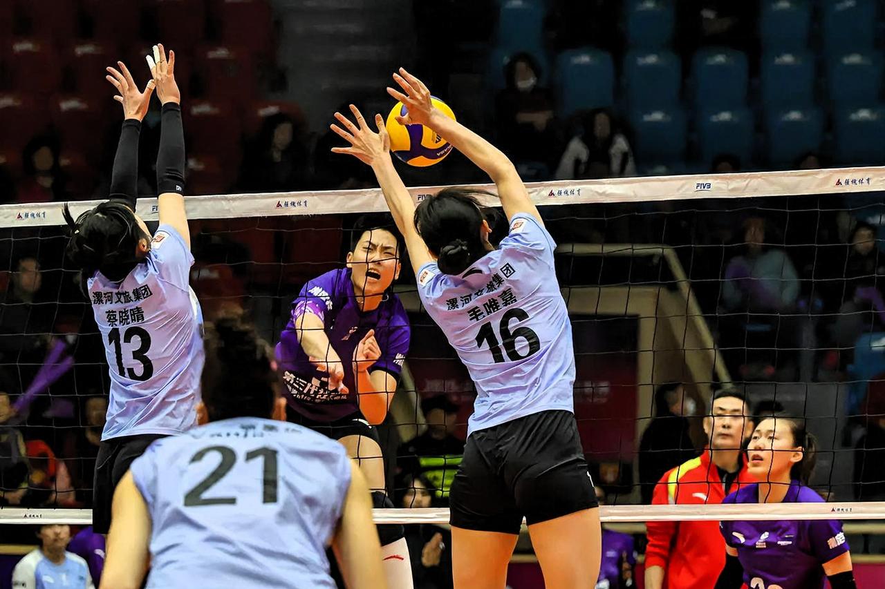 一、现状与硬伤（夺冠最大障碍）-核心阵容流失：李盈莹、王媛媛留洋，姚迪、