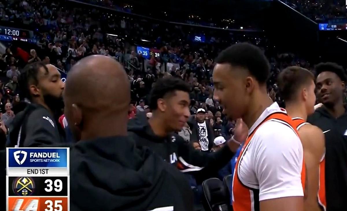 快船发现新武器，年轻球员开始崭露头角。他们在关键时刻带来了不一样的火力，让人