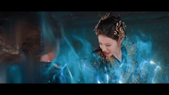 迪丽热巴黑化失控这段好带感内娱拍了女主上位者失控贺思慕这种上位者的失控真的太高