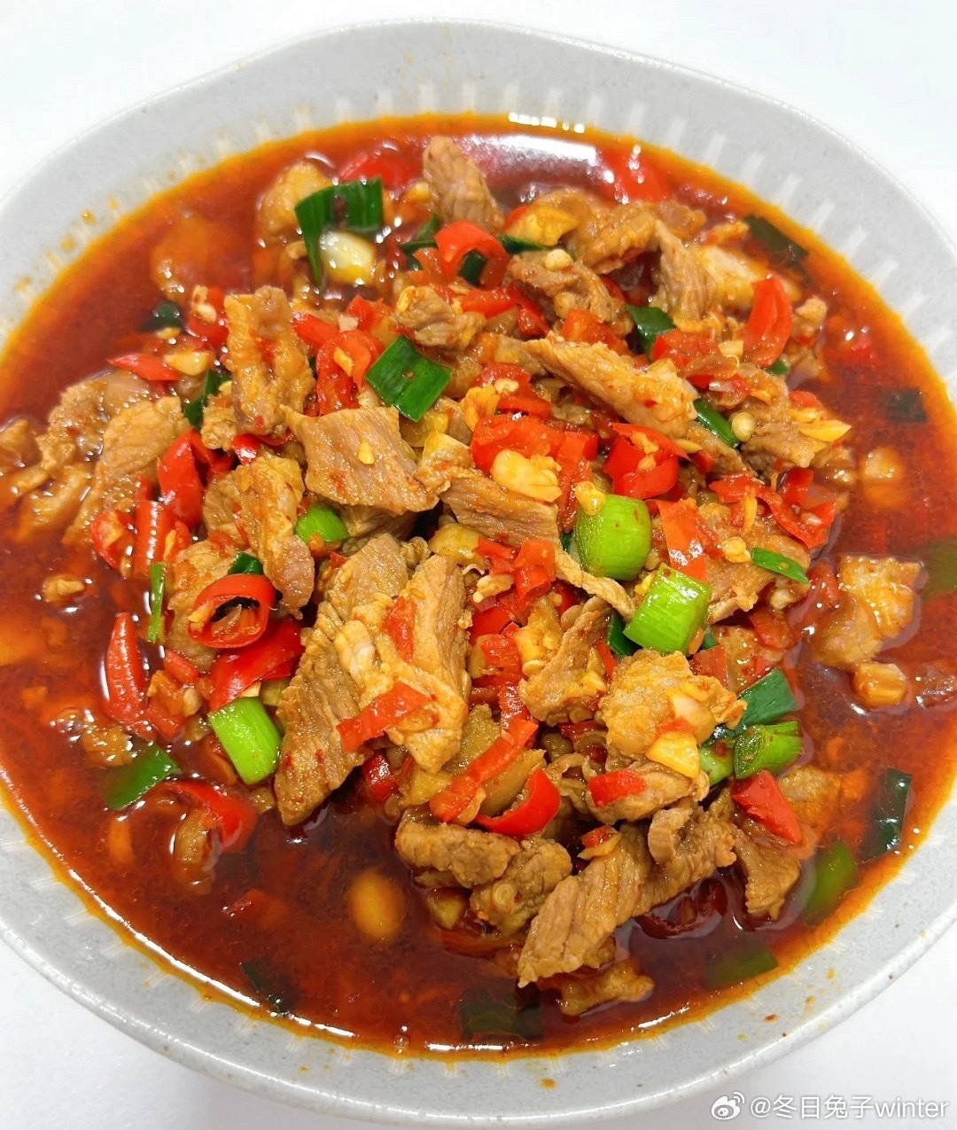 费大厨撤下全国小炒肉大王称号费大厨小炒肉很出名，但是我觉得最好吃的小