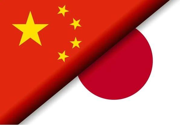 新加坡联合早报今日评论道：“冰冻三尺非一日之寒，中国此次对日本的强烈反制，高市的